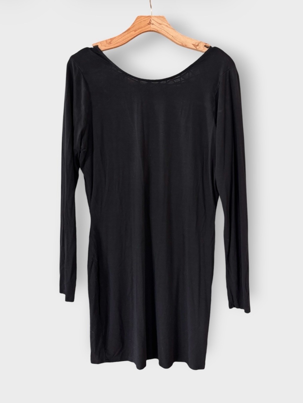 SUPERDOWN by Revolve Black Shift Dress with Long Sleeves and Open Back. Size L